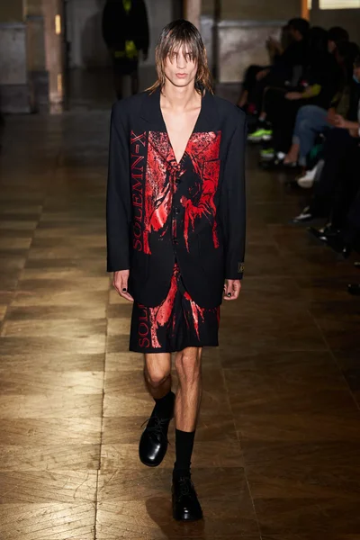 Look 54